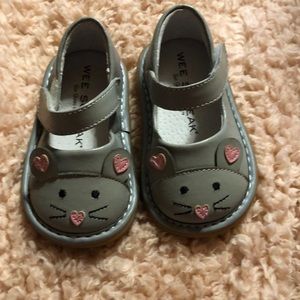 Squeaky shoes for babies